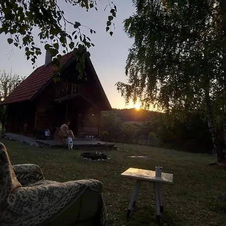 Kremna Cottage *