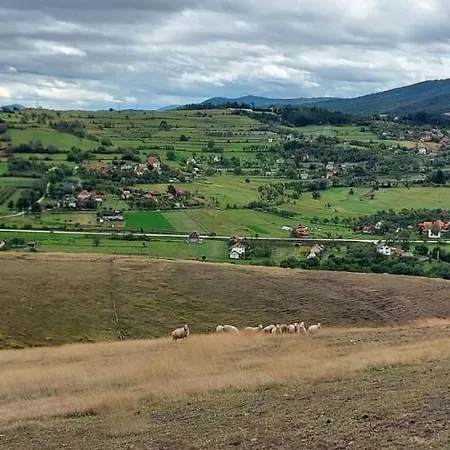 別荘 Kremna Cottage