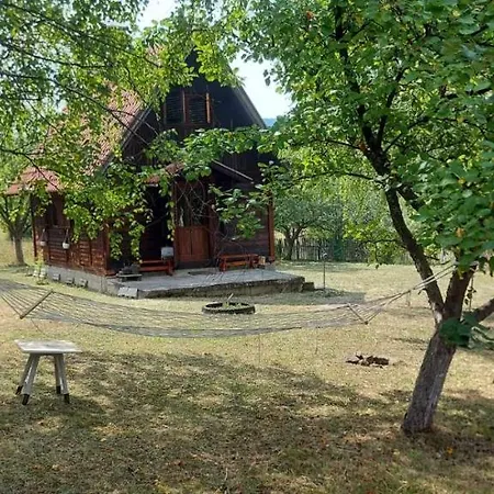 Kremna Cottage *
