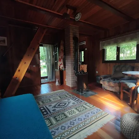 別荘 Kremna Cottage